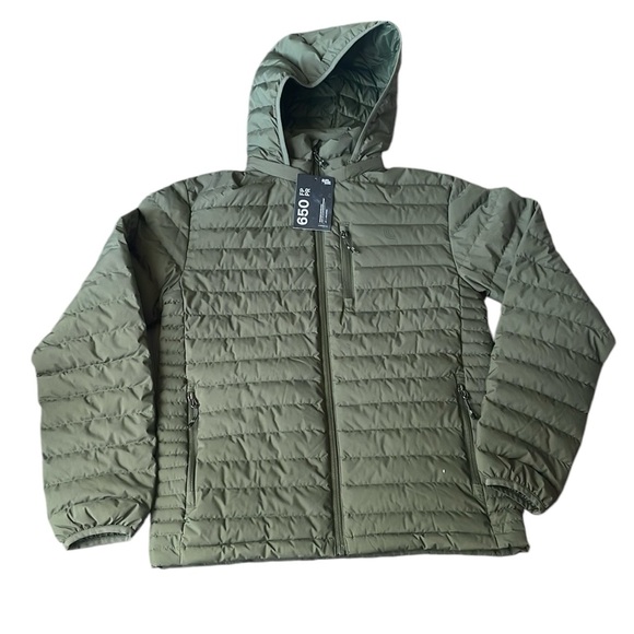 Lolë - Men’s Packable Down Jacket - Picture 6 of 10